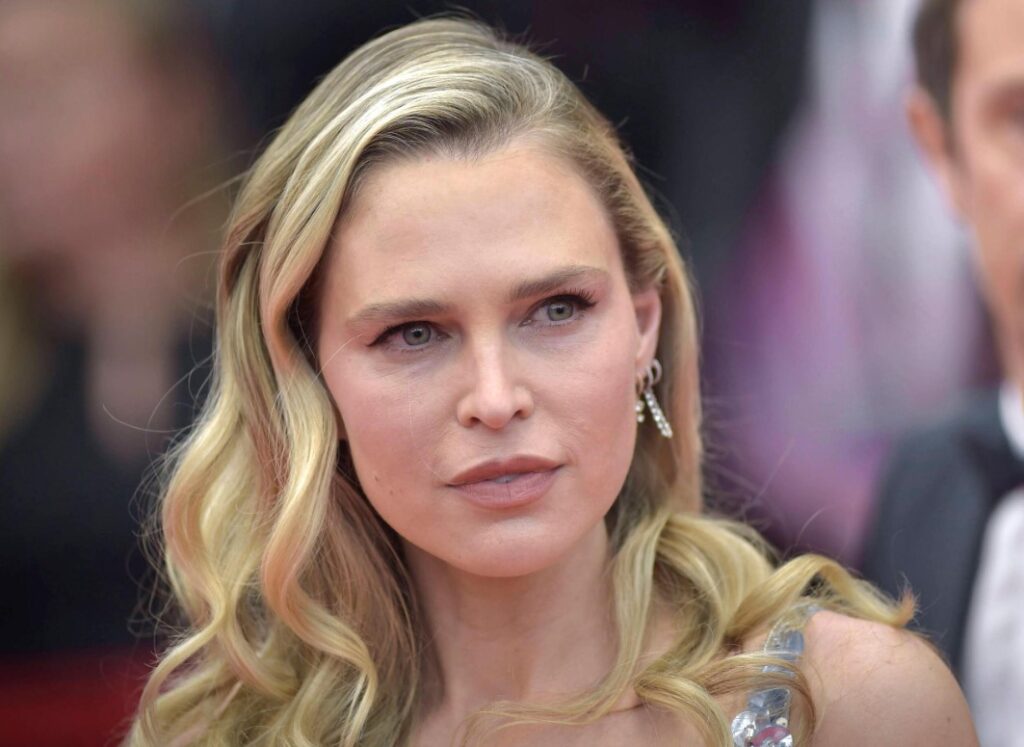 Sara Foster