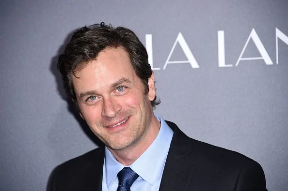 tom everett scott